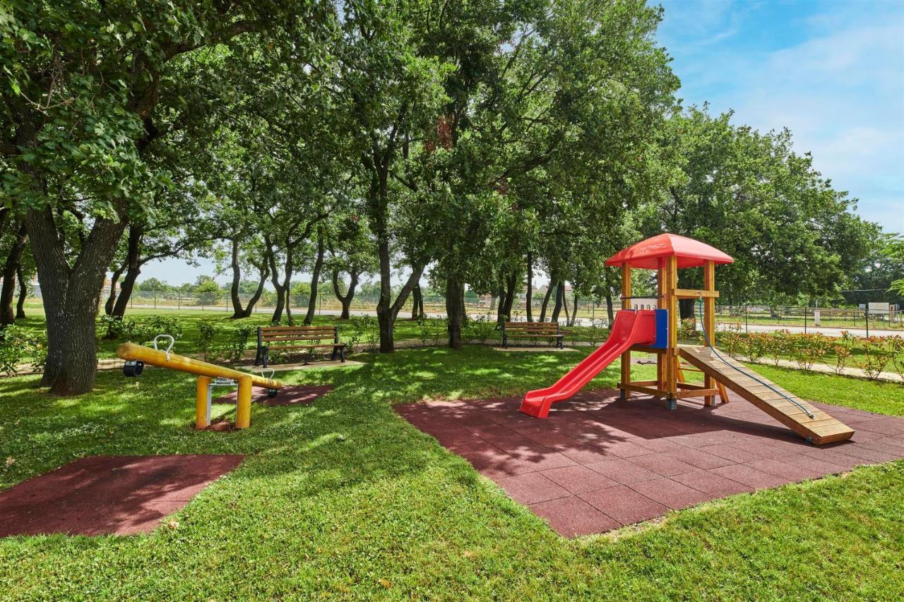 Apartments Polynesia Plava Laguna 우마그 외부 사진