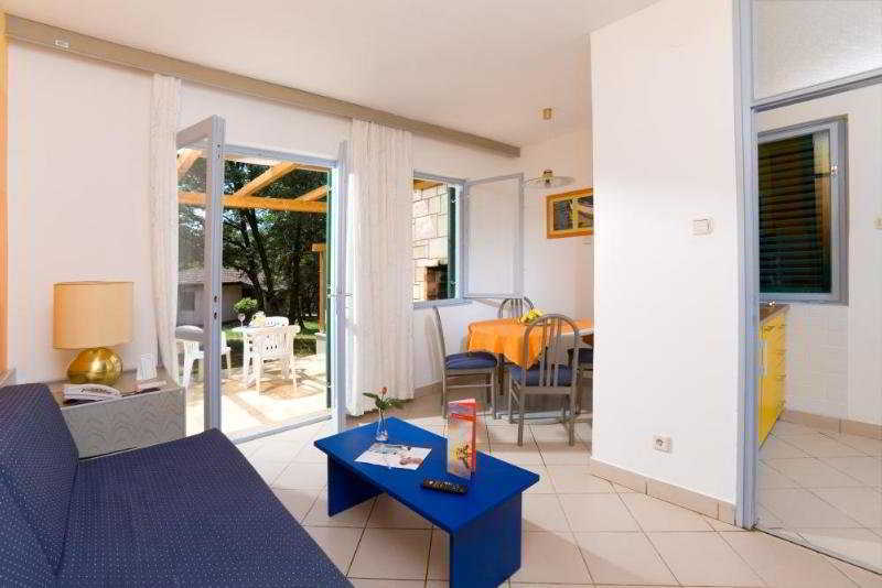 Apartments Polynesia Plava Laguna 우마그 객실 사진